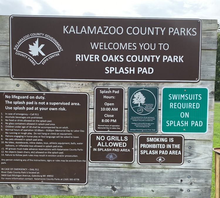 River Oaks Splash Pad (Galesburg,&nbspMI)